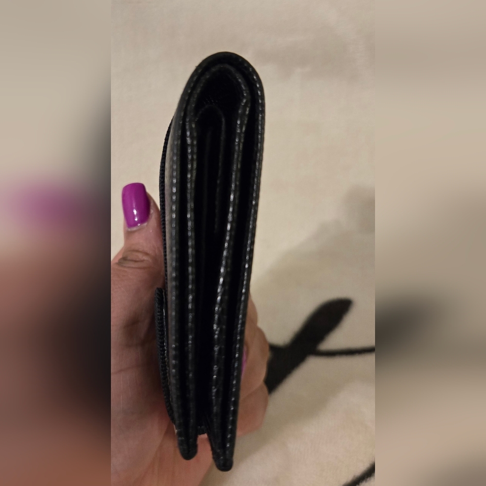 💯 Authentic Salvatore Ferragamo Dark Blue Lizard Embossed Leather Vara Compact - Picture 11 of 15